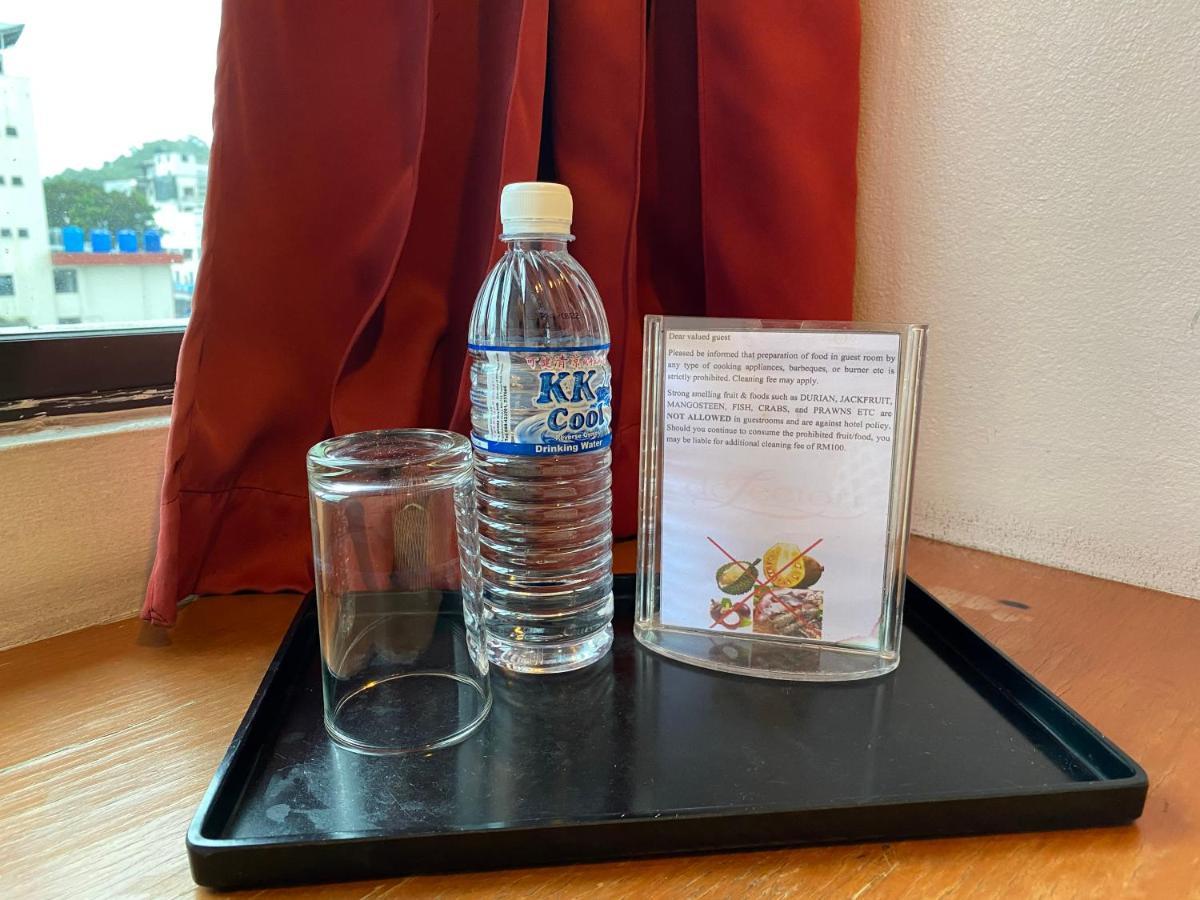 Hotel Deleeton Kota Kinabalu Eksteriør bilde