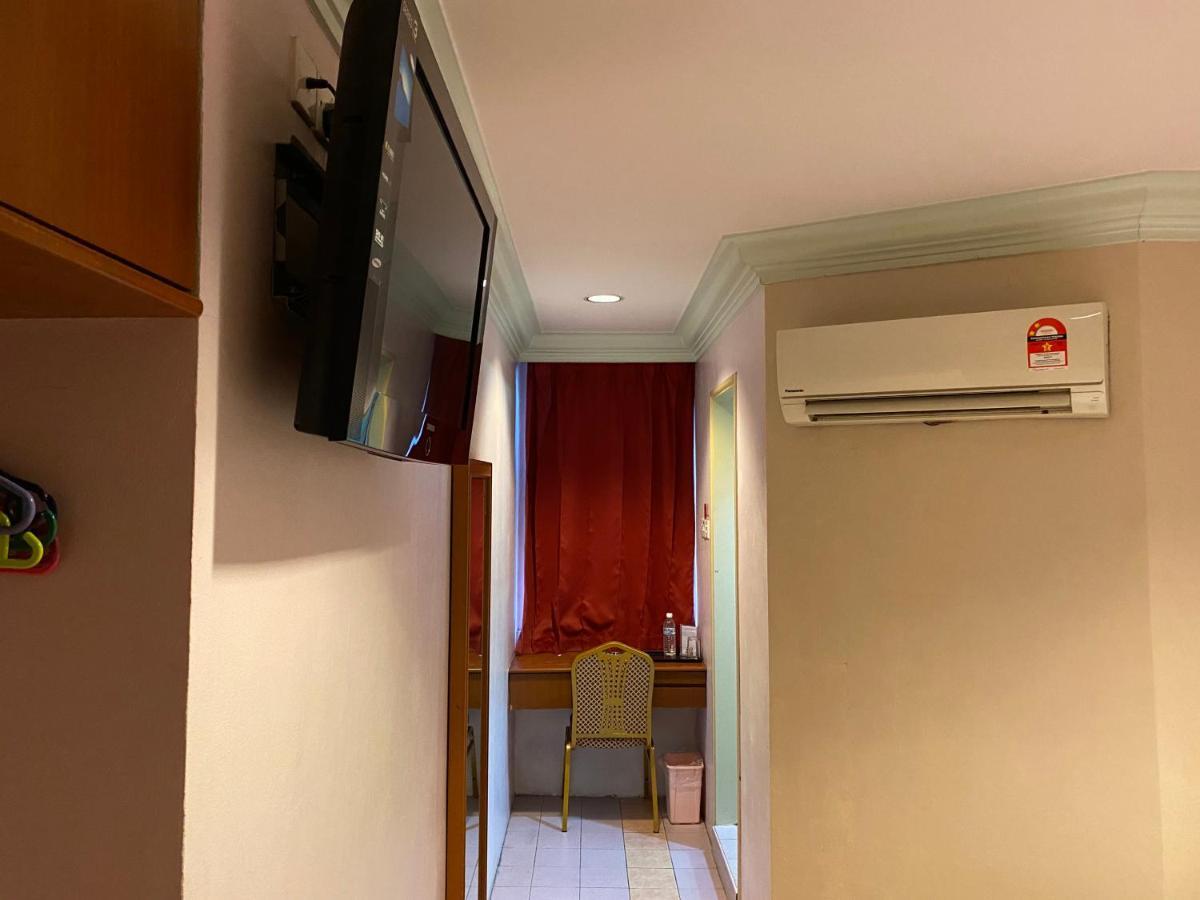 Hotel Deleeton Kota Kinabalu Eksteriør bilde