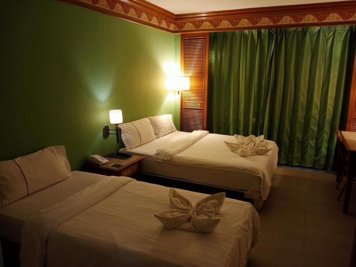 Hotel Deleeton Kota Kinabalu Eksteriør bilde